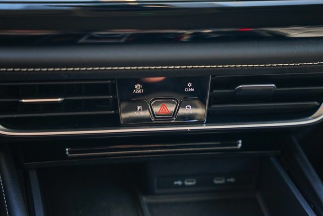 2024 Volkswagen Atlas SE Technology photo 17