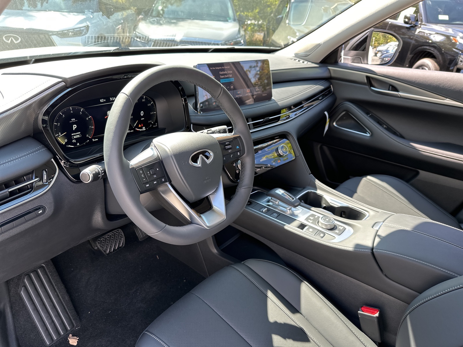 2026 Infiniti QX60 Luxe AWD photo 12
