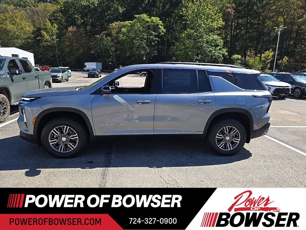 2026 Chevrolet Traverse 2LT photo 2