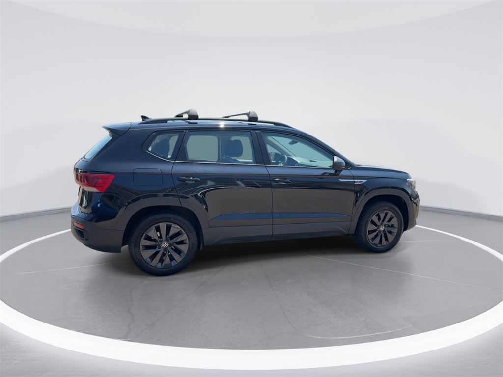 2022 Volkswagen Taos S photo 8