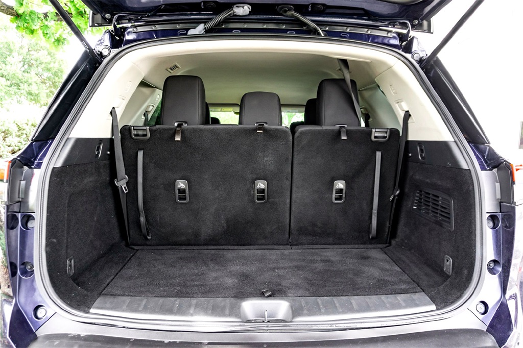2024 Nissan Pathfinder SV photo 29