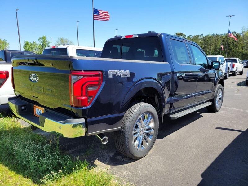 2025 Ford F-150 Lariat photo 11