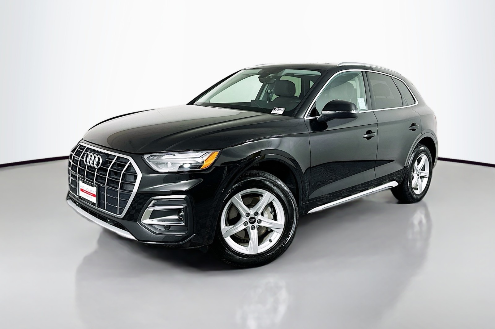 2023 Audi Q5 Premium's photo
