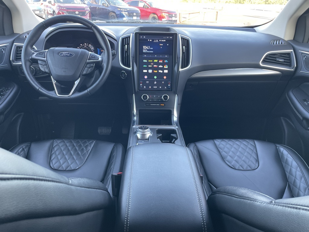 2024 Ford Edge Titanium photo 15