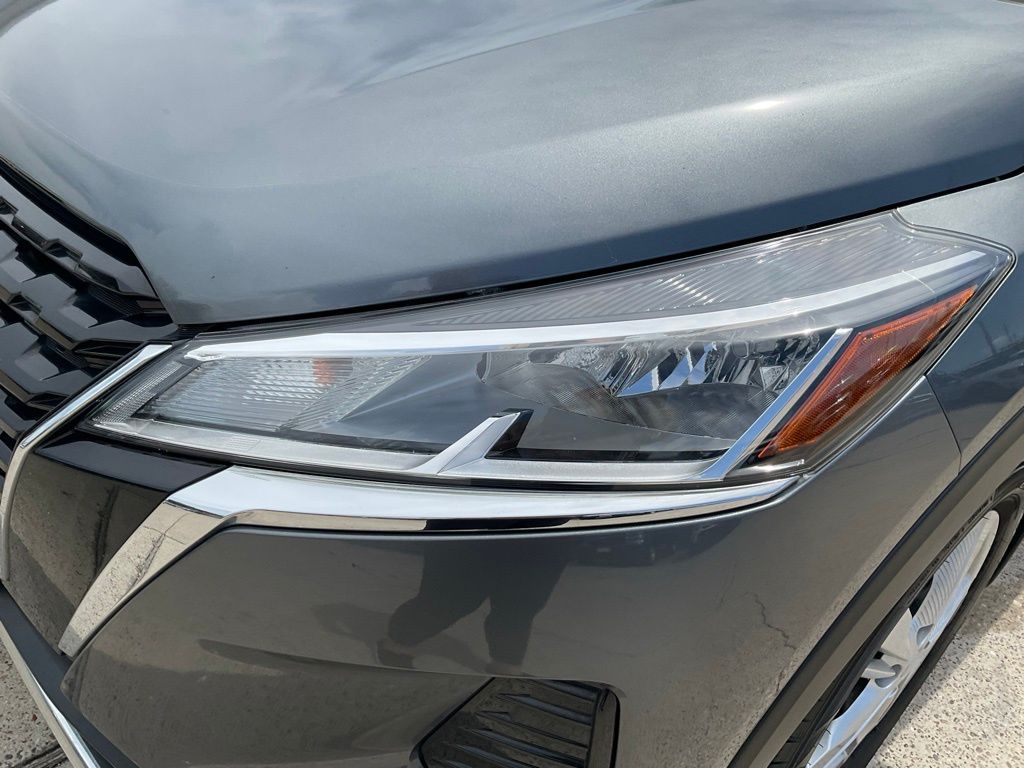 2021 Nissan Kicks S photo 7