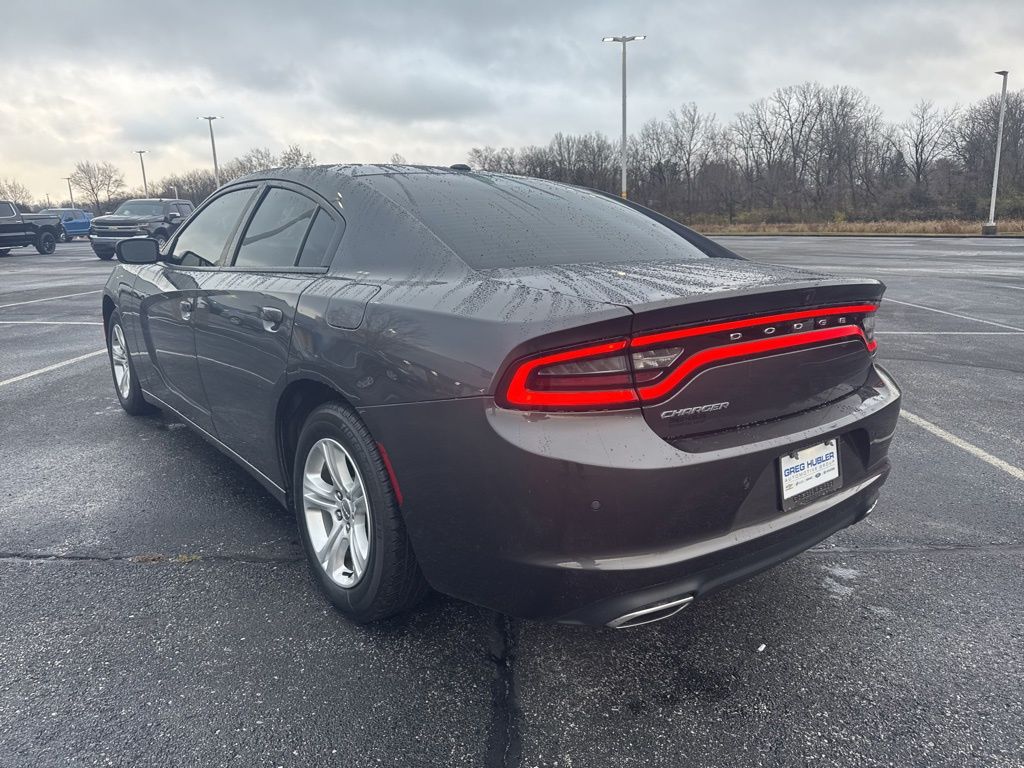 2019 Dodge Charger SXT photo 4