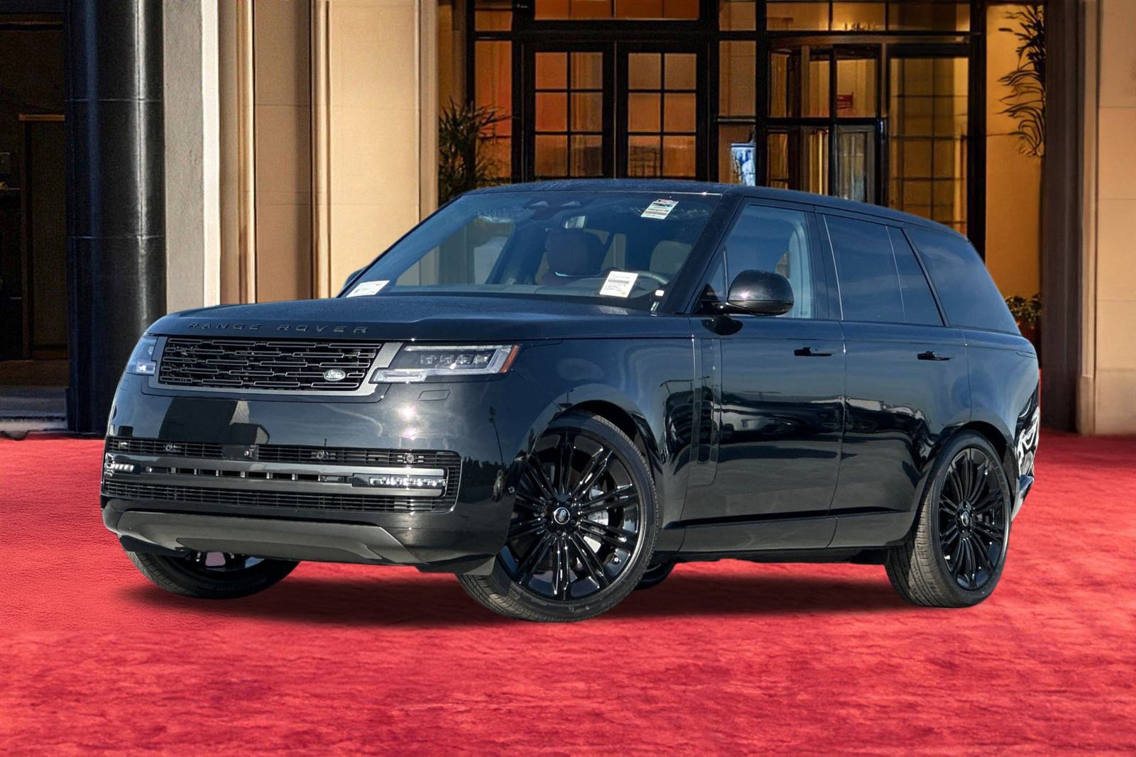 2025 Land Rover Range Rover SE's photo