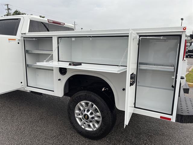 2025 Chevrolet Silverado 2500HD photo 5