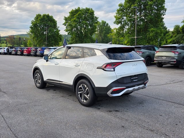 2023 Kia Sportage Hybrid LX photo 5