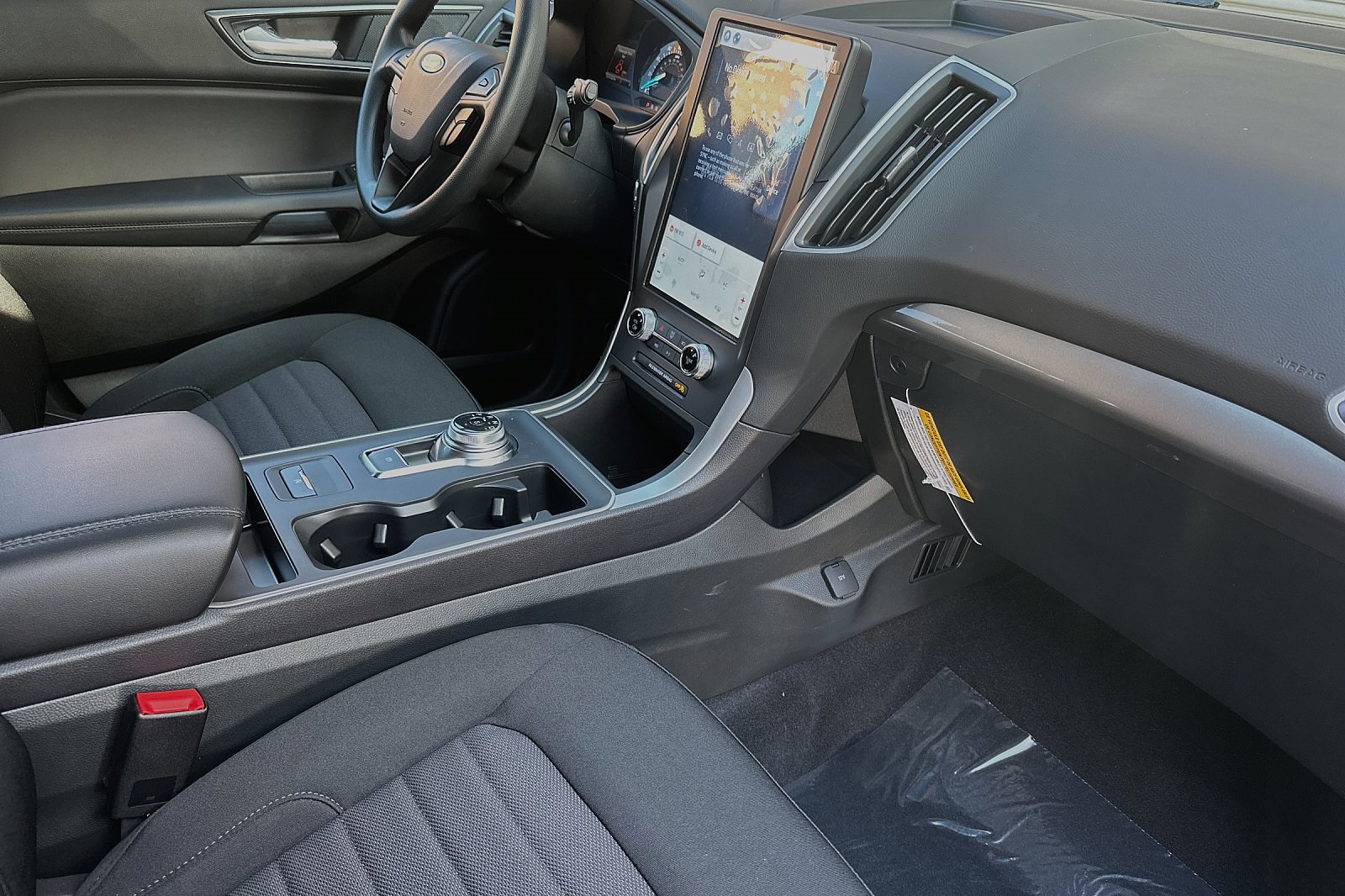2024 Ford Edge SE photo 16