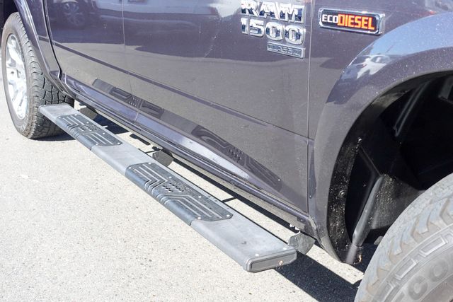 2019 Ram 1500 Classic Laramie photo 3