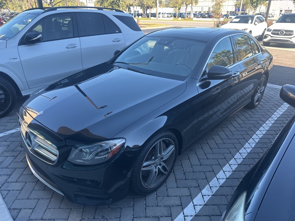 2017 Mercedes Benz E 300 Sedan photo 2