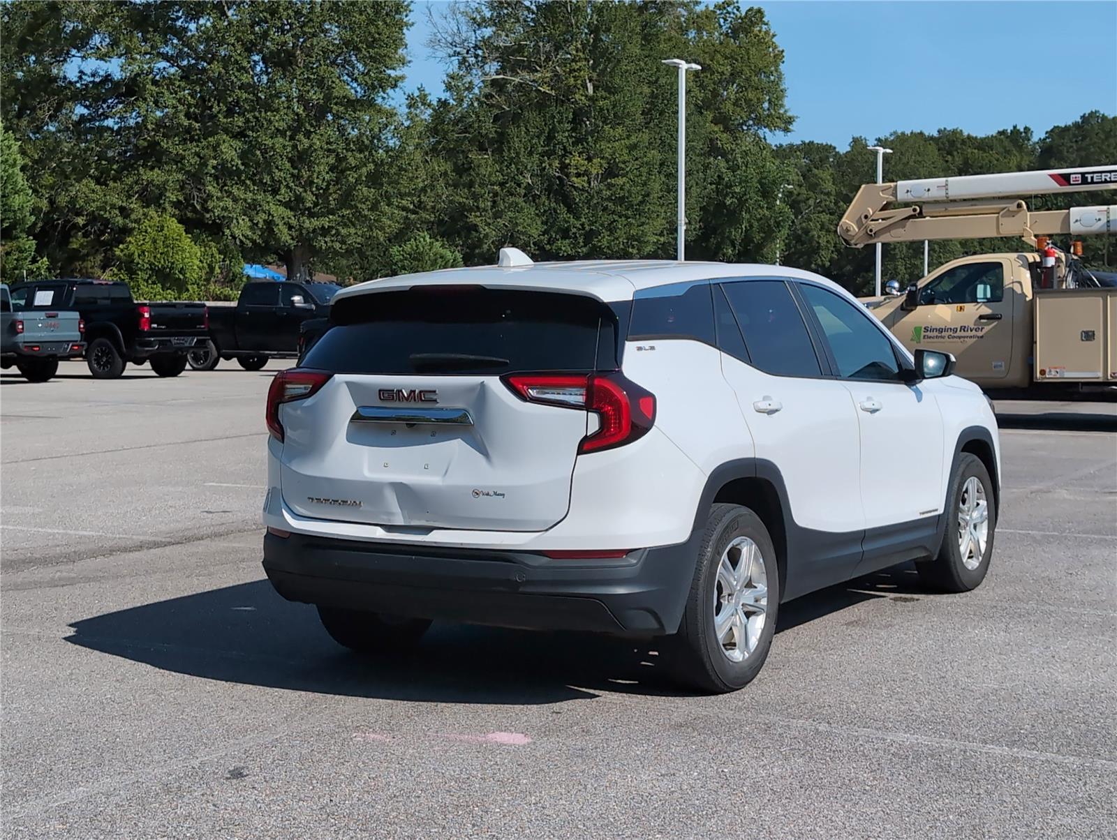 2022 Gmc Terrain SLE photo 4