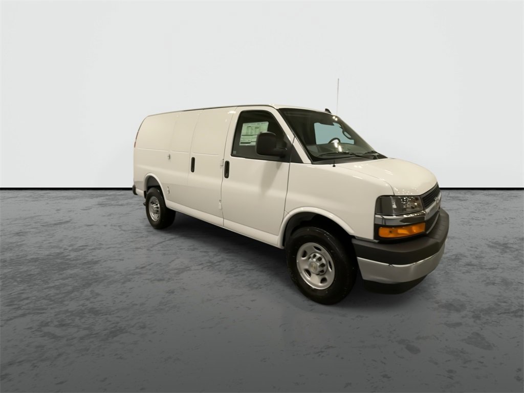 2025 Chevrolet Express Cargo 2500 photo 2