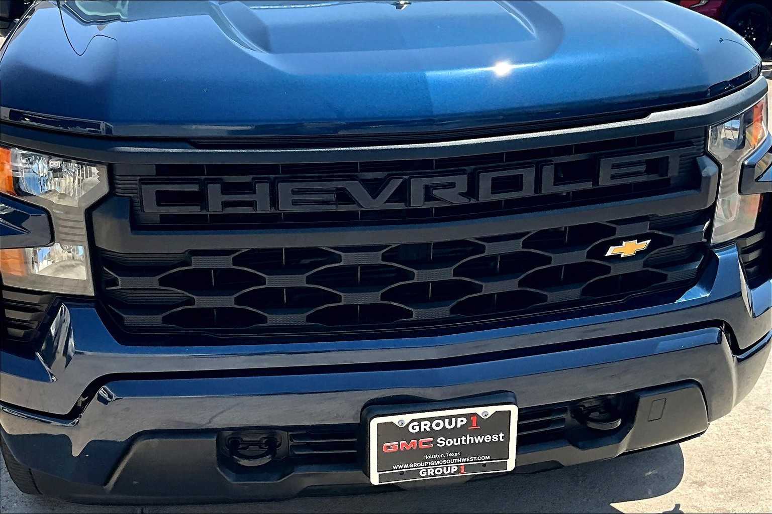 2023 Chevrolet Silverado 1500 Custom photo 26