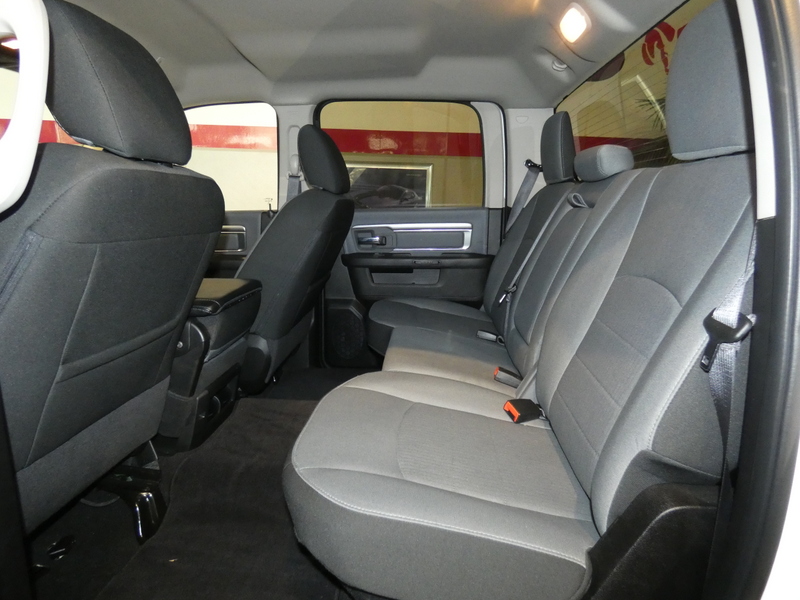 2022 Ram 1500 Classic SLT photo 19