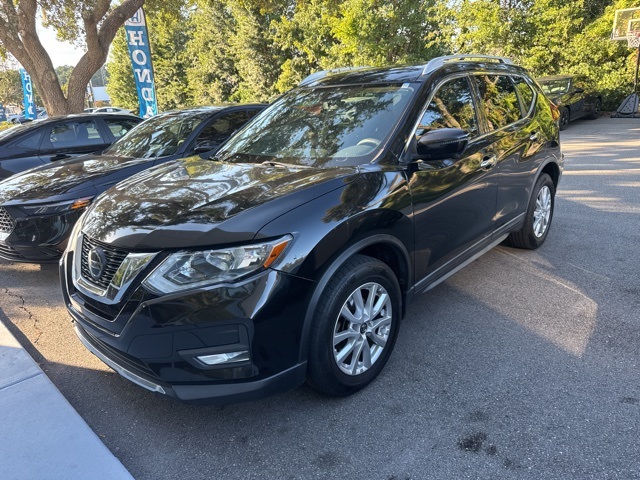 2018 Nissan Rogue SV photo 3