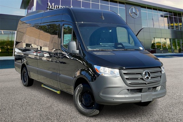 New 2026 Mercedes-Benz Sprinter 2500 Van in Edison #V268258