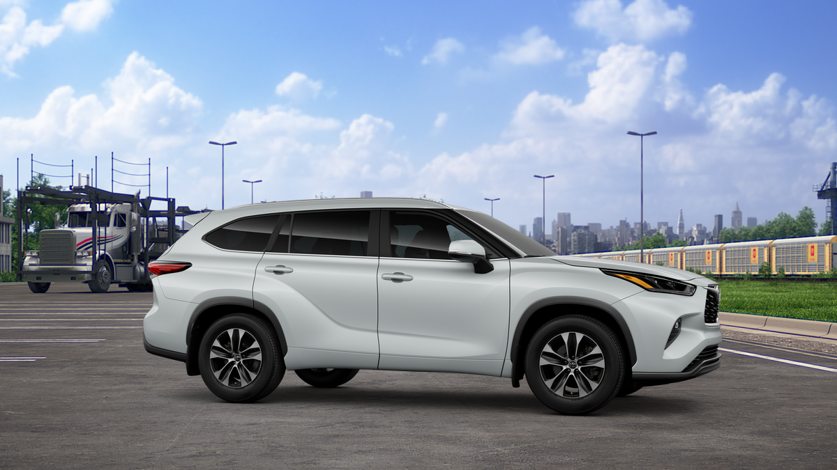 2025 Toyota Highlander XLE XSE Platinum Limited photo 13