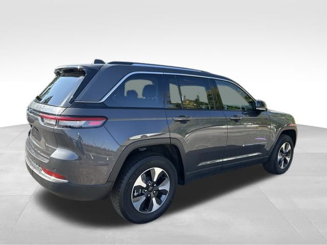 2023 Jeep Cherokee 4xe photo 6