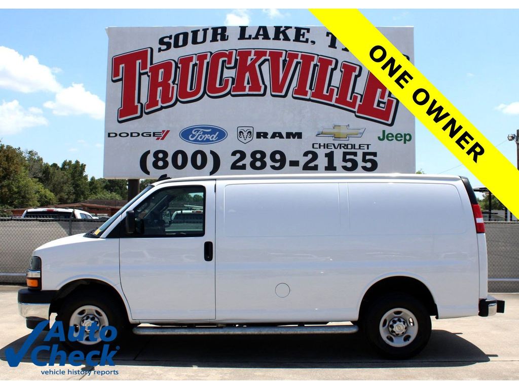 2024 Chevrolet Express Cargo Work Van's photo