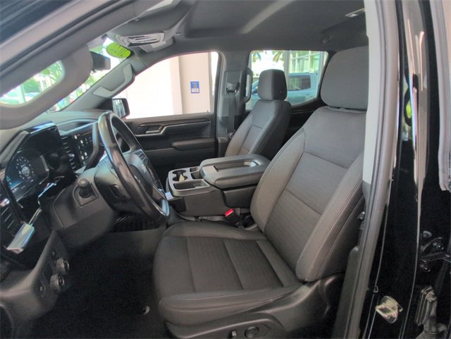 2022 Chevrolet Silverado 1500 LT photo 7