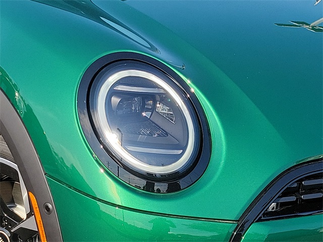 2025 Mini Cooper 2 Door Hardtop Signature photo 9