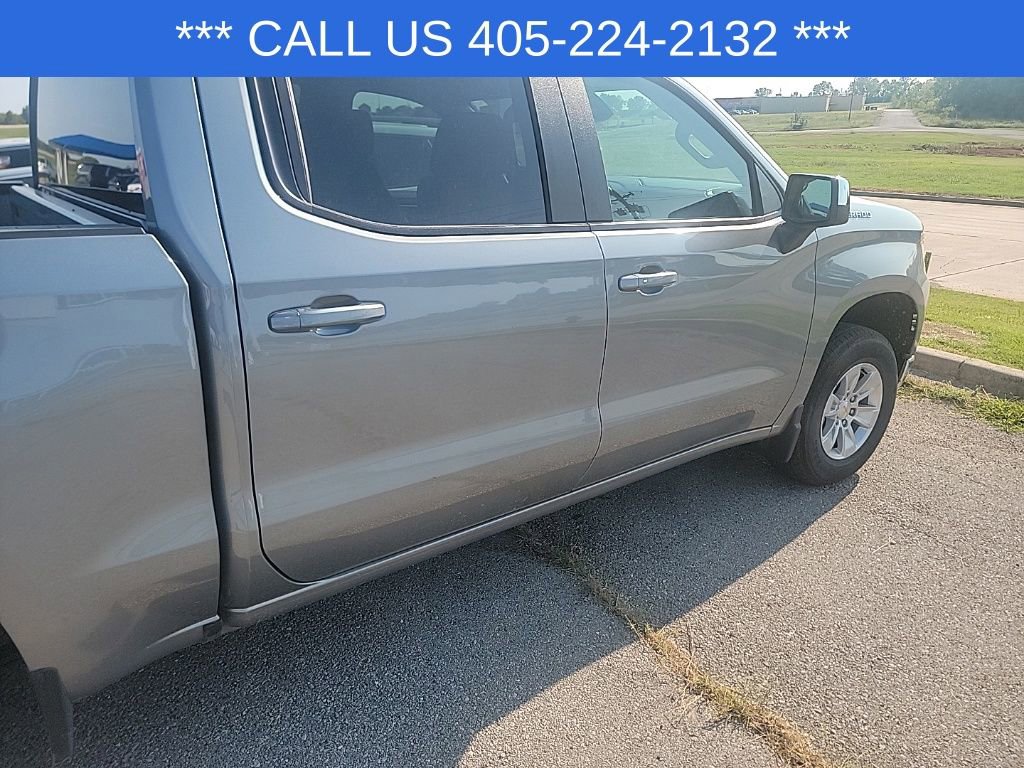 2025 Chevrolet Silverado 1500 LT photo 21