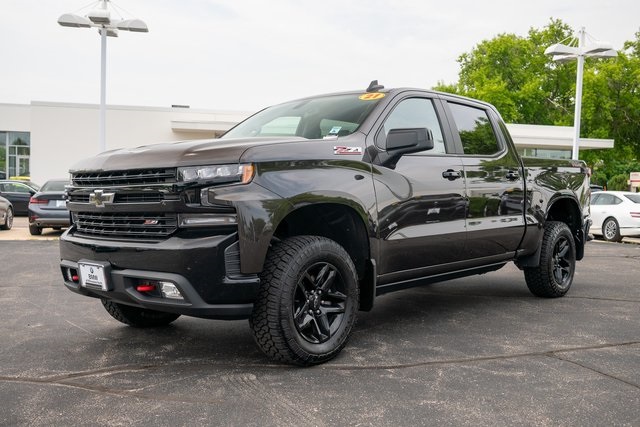 Used 2021 Oxford Brown Metallic Chevrolet LT Trail Boss image 1