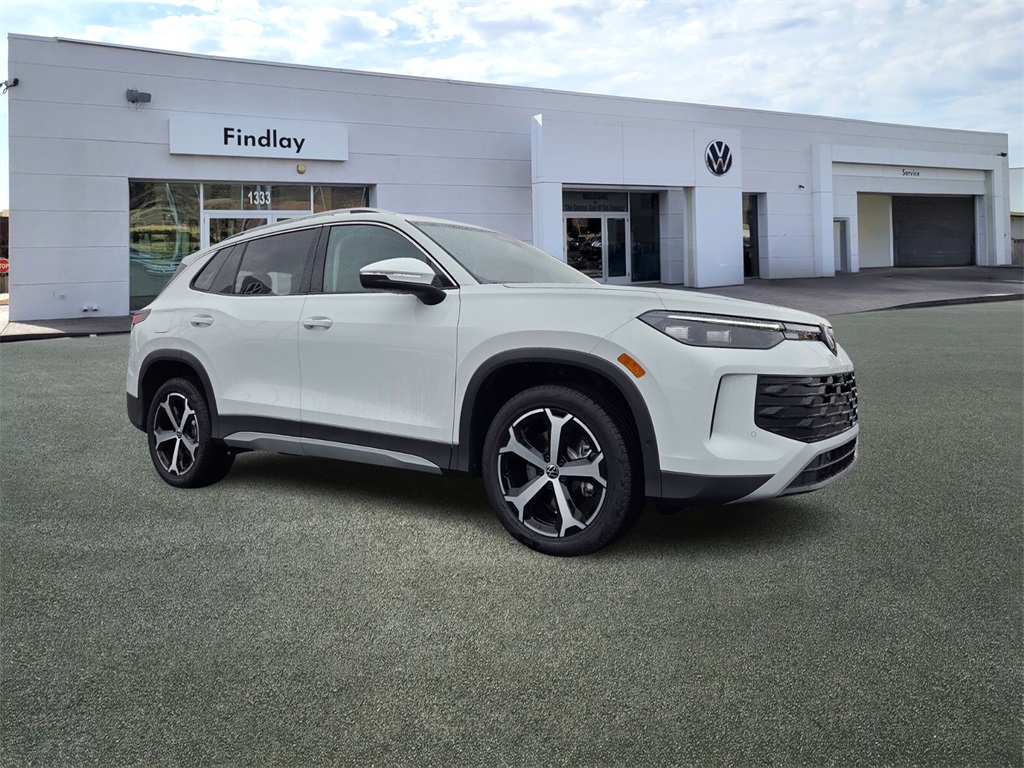 2026 Volkswagen Tiguan SE photo 2