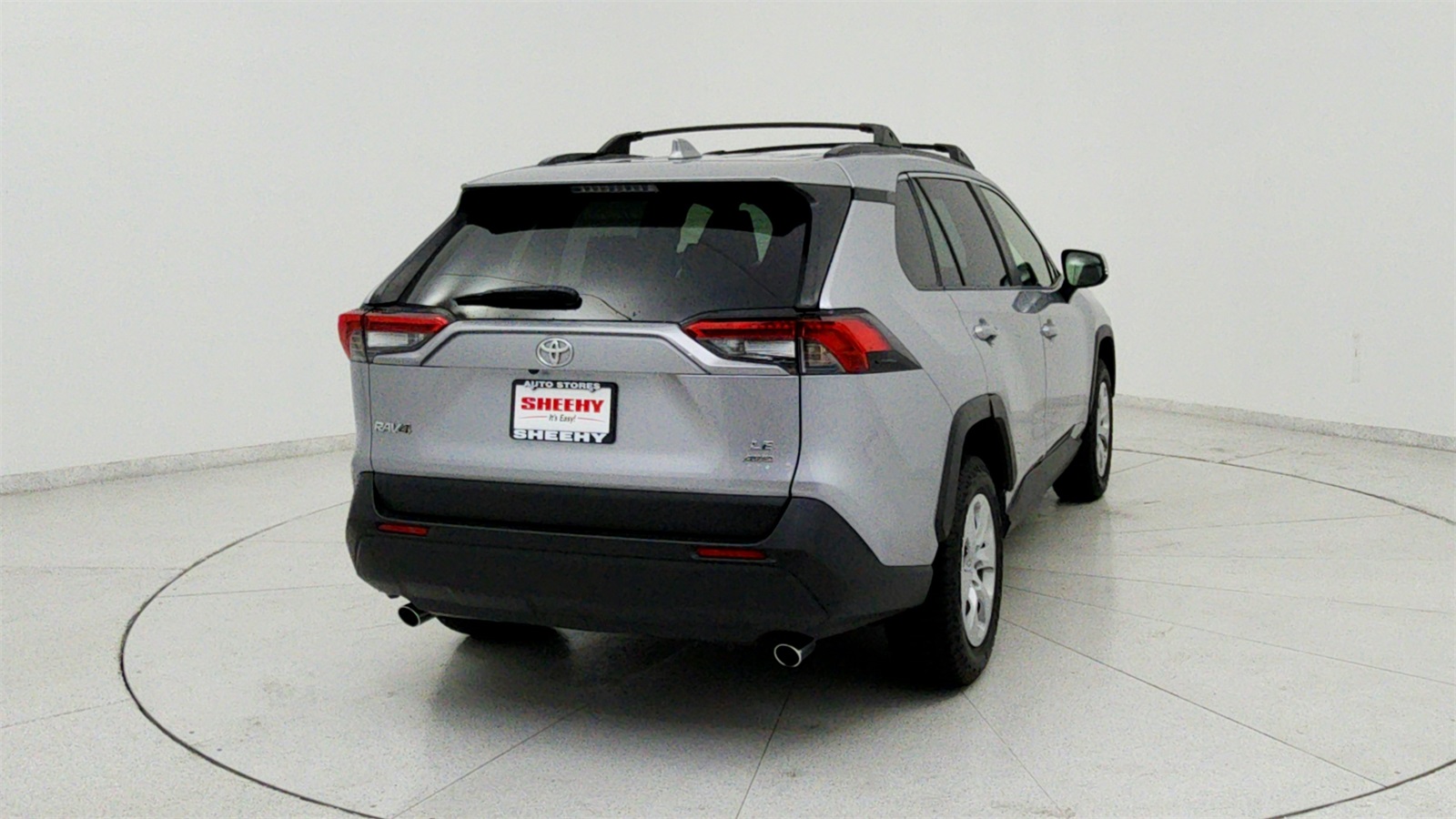 2019 Toyota RAV4 LE photo 6