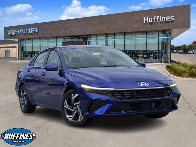 2025 Hyundai Elantra Limited's photo