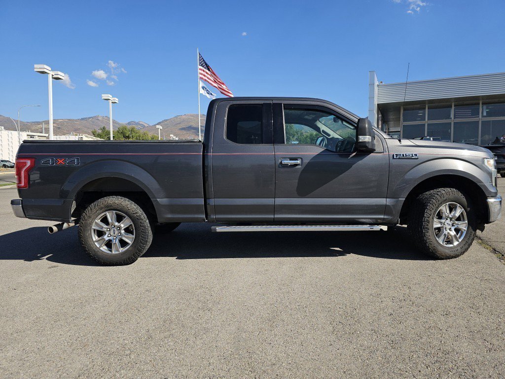 2015 Ford F-150 XLT photo 21