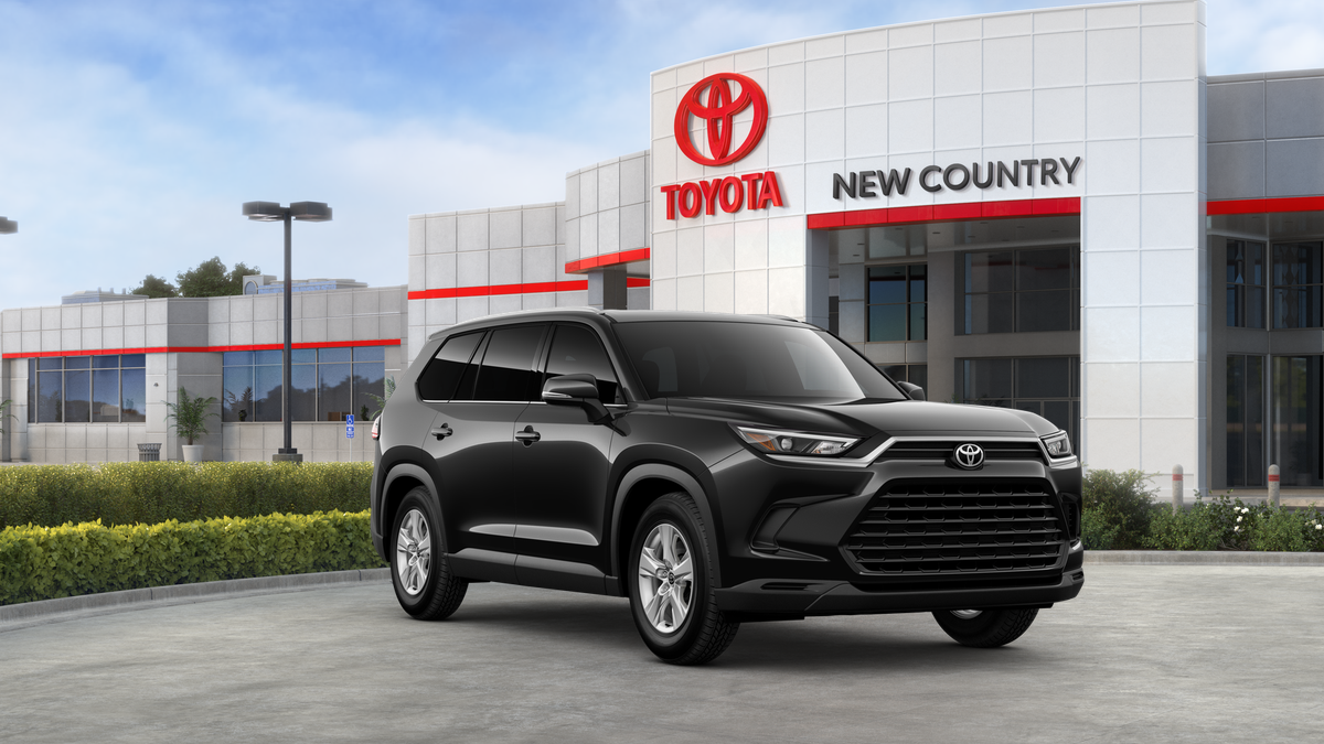 2025 Toyota Grand Highlander LE photo 13