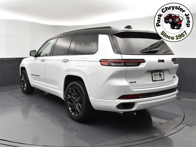 2025 Jeep Grand Cherokee L Summit photo 4