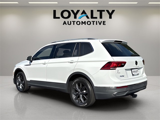 2022 Volkswagen Tiguan SE photo 2