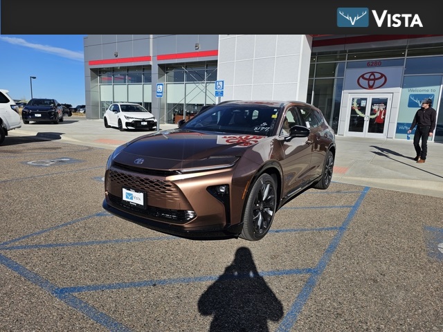 2025 Toyota Crown Signia Limited's photo