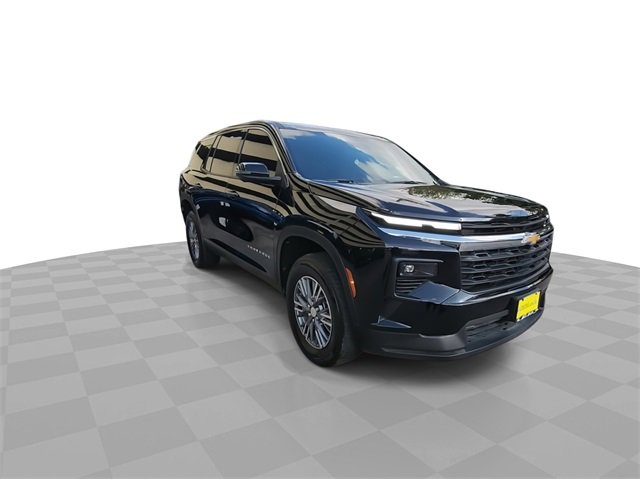 2024 Chevrolet Traverse LS photo 2