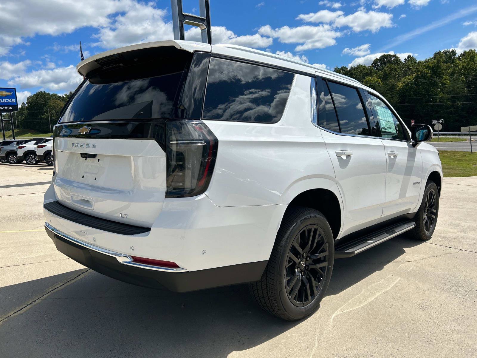 2025 Chevrolet Tahoe LT photo 4