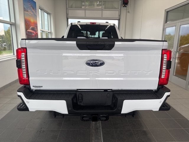 2025 Ford F-350 XL photo 7