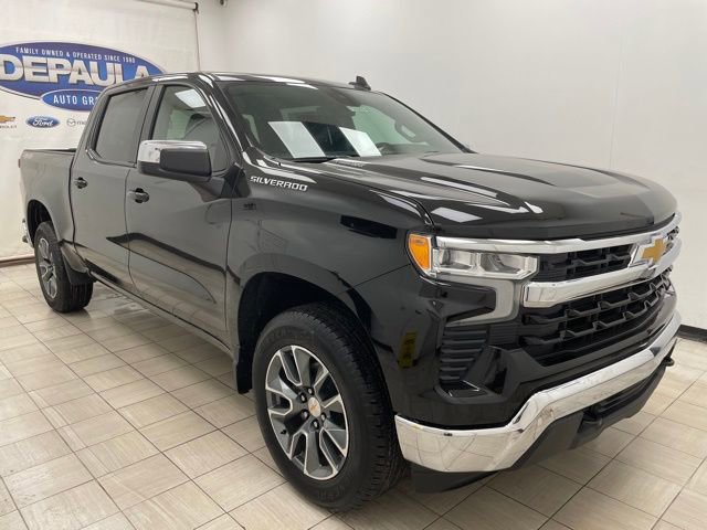 2026 Chevrolet Silverado LT's photo