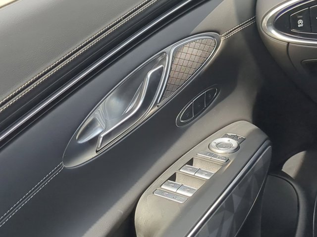 2023 Genesis GV70 3.5T Sport photo 13