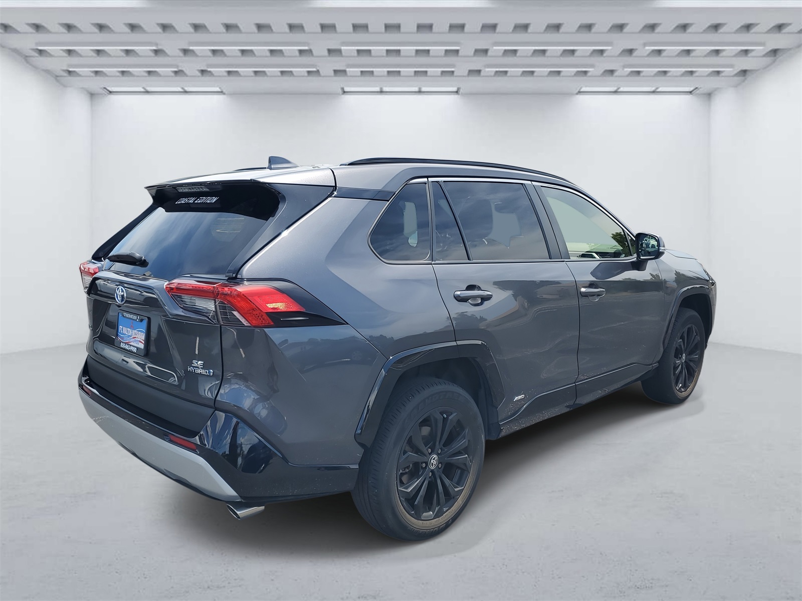 2023 Toyota RAV4 Hybrid SE photo 4
