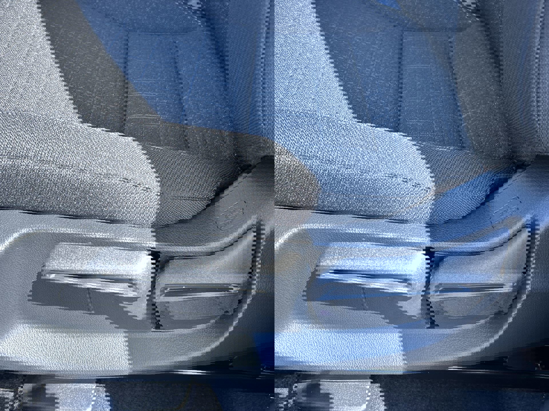 2026 Honda HR-V LX photo 11