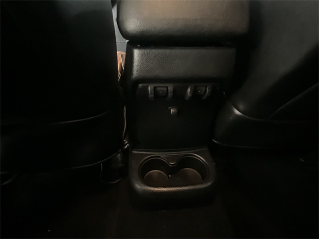 2016 Jeep Wrangler Unlimited Sahara photo 8