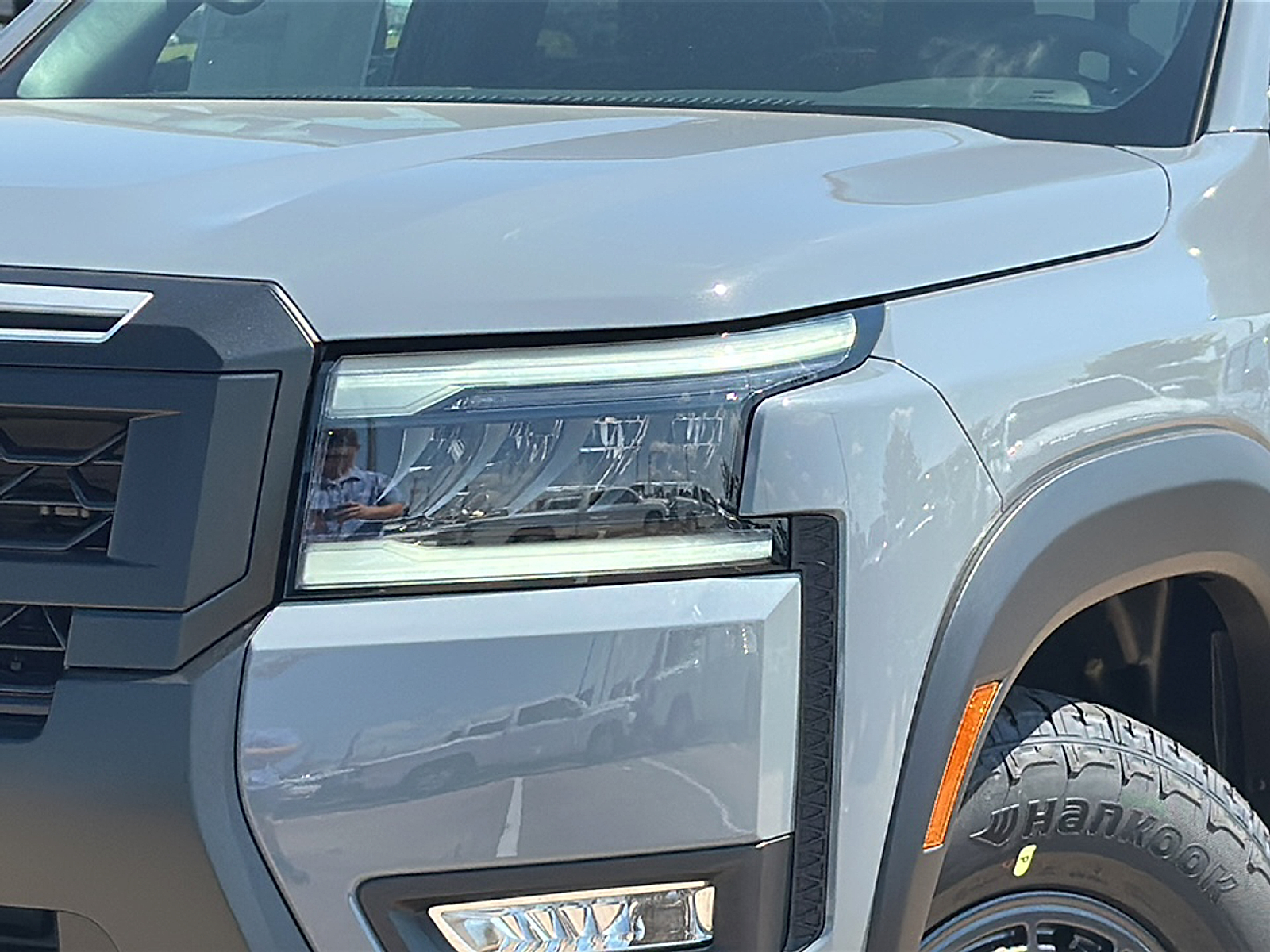 2026 Nissan Frontier PRO-4X Crew Cab photo 2