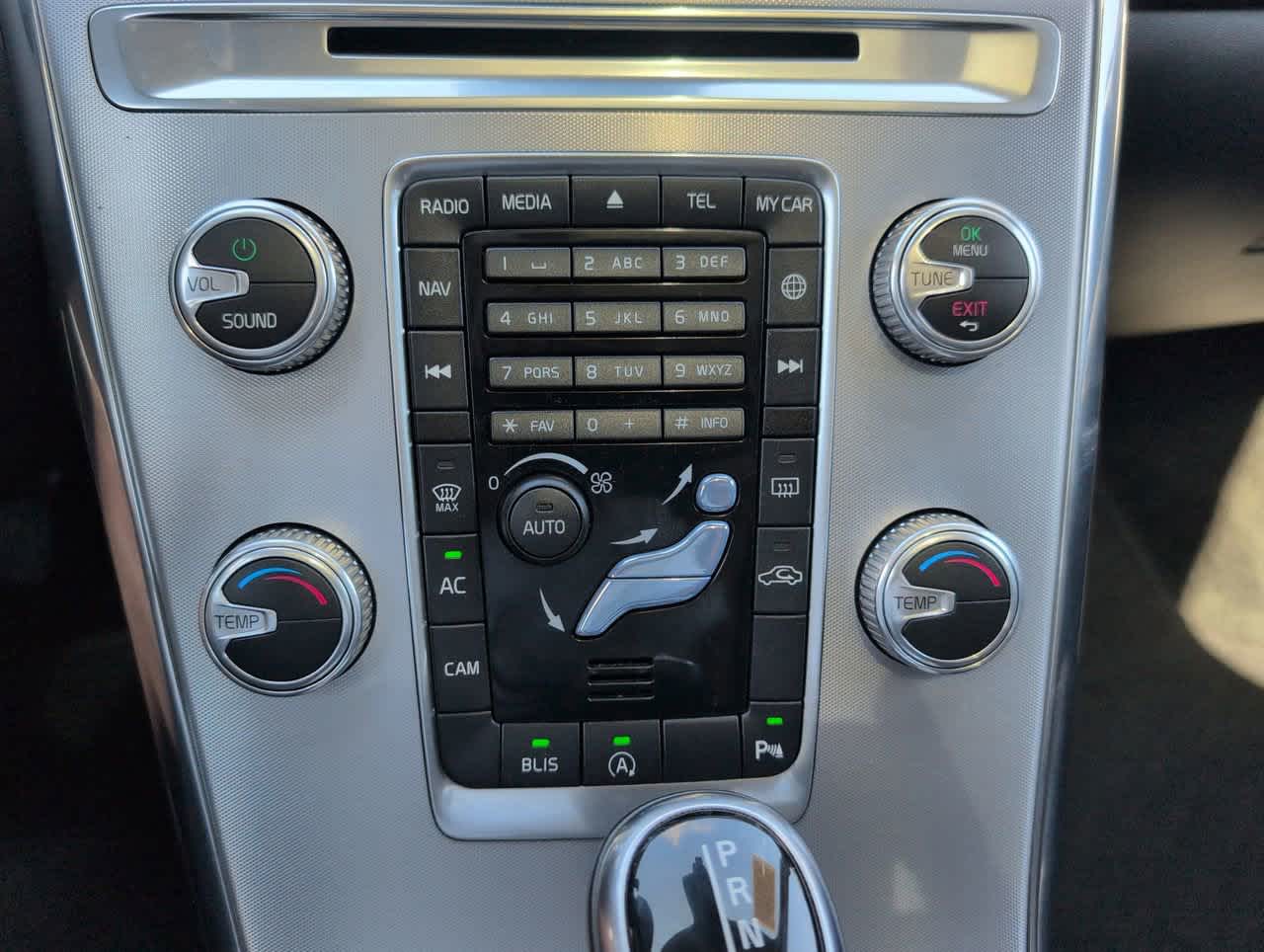 2017 Volvo XC60 Dynamic photo 27