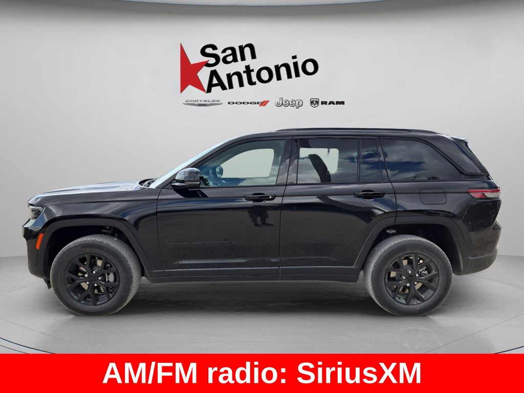 2025 Jeep Grand Cherokee Altitude photo 4