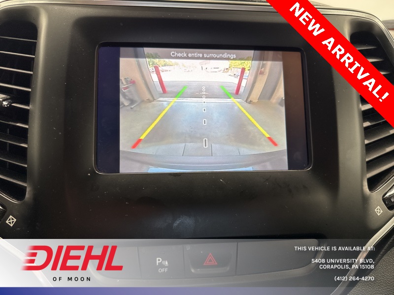 2020 Jeep Cherokee Latitude Sport photo 28