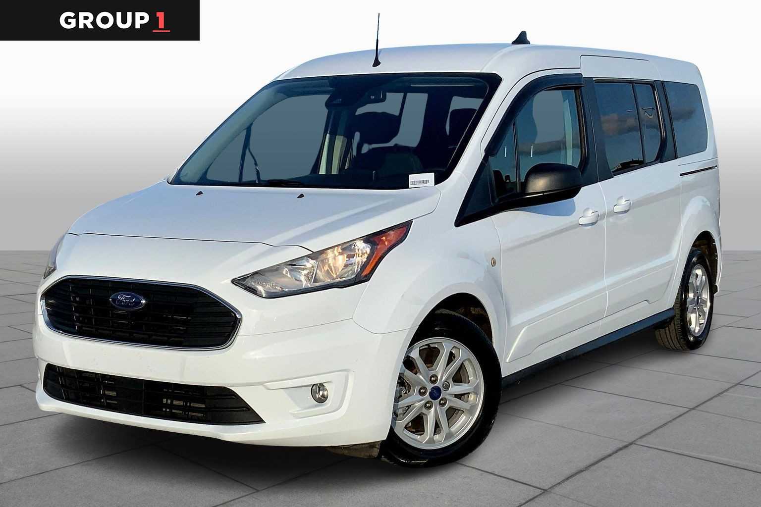 2022 Ford Transit Connect XLT's photo
